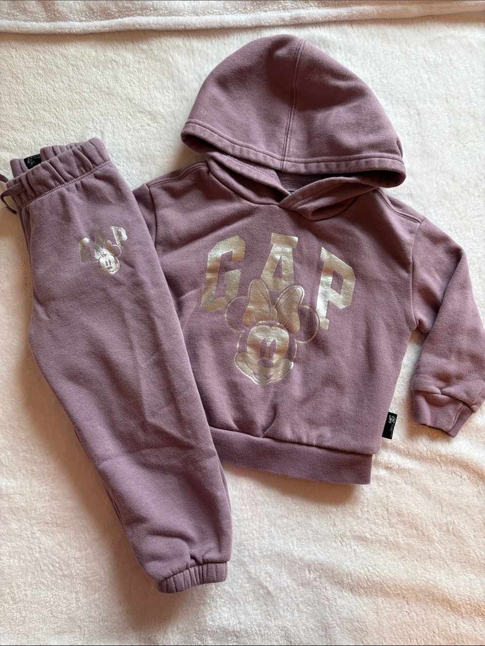 GAP Girls' Mauve Hooded Sweatshirt & Joggers Set with Metallic Minnie